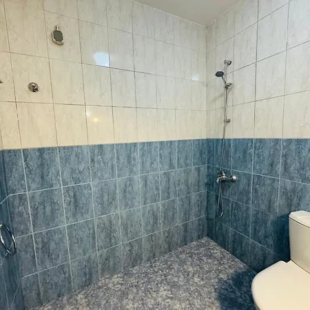 Sunny House 203 One Bedroom *