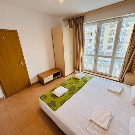 Sunny House 203 One Bedroom Apartman *